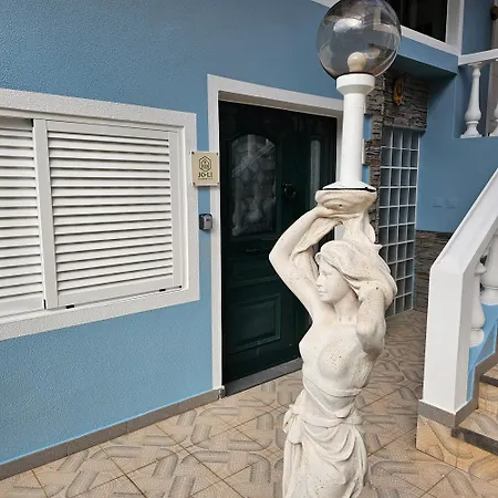 Joli Larano - Bbq In アパート *