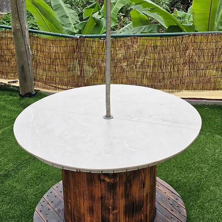 Joli Larano - Bbq In アパート