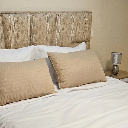 Joli Larano - Bbq In マシコ