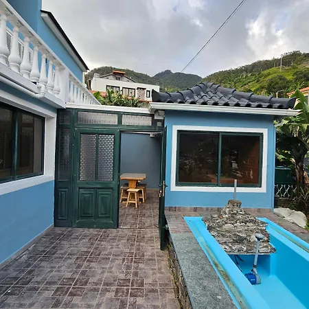 Joli Larano - Bbq In