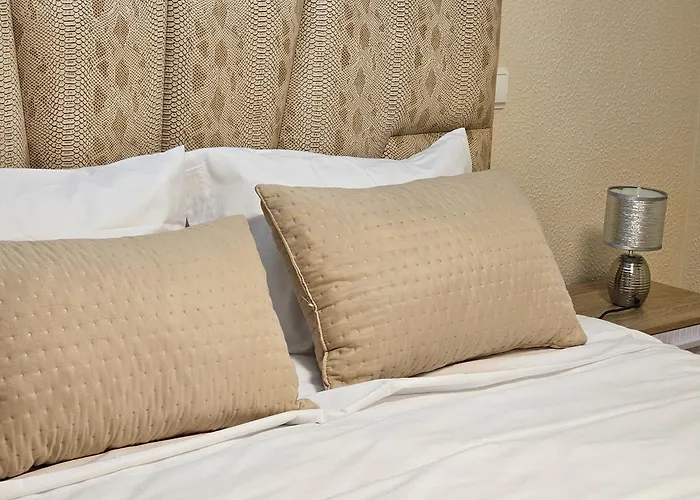 Joli Larano - Bbq In 마치코